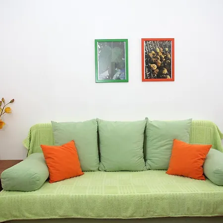 Apartment Mira